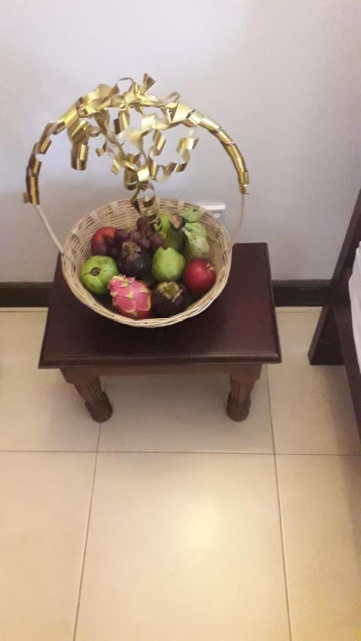 Chelsea Villa Bnb Colombo Exterior foto